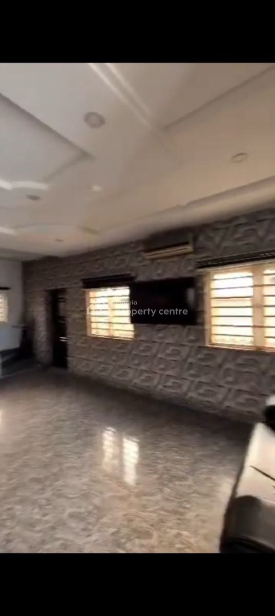 Commercial Building Facing The Maina Building with Very Large Frontage, Facing The Main Bashorun Akobo Road, Ibadan, Oyo, Commercial Property for Rent