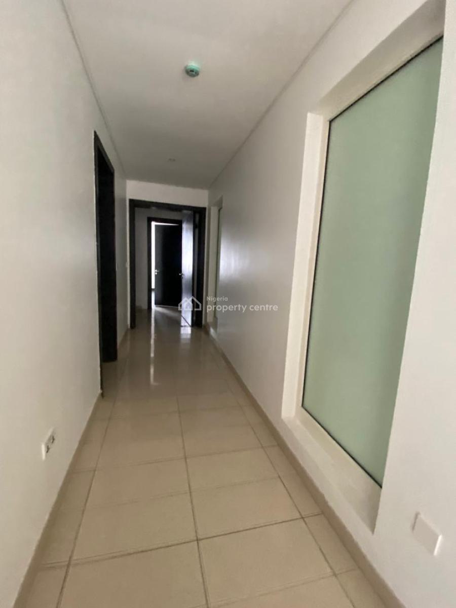 Year - 3 Bedroom Flat - T - N60,000,000  - ⁠sc Deposit -, Banana Island, Ikoyi, Lagos, Flat / Apartment for Rent