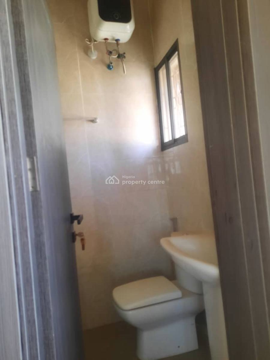 Spacious 5 Bedrooms, Estate: Sam Nujoma Estate Galadimawa, Galadimawa, Abuja, Detached Duplex for Sale