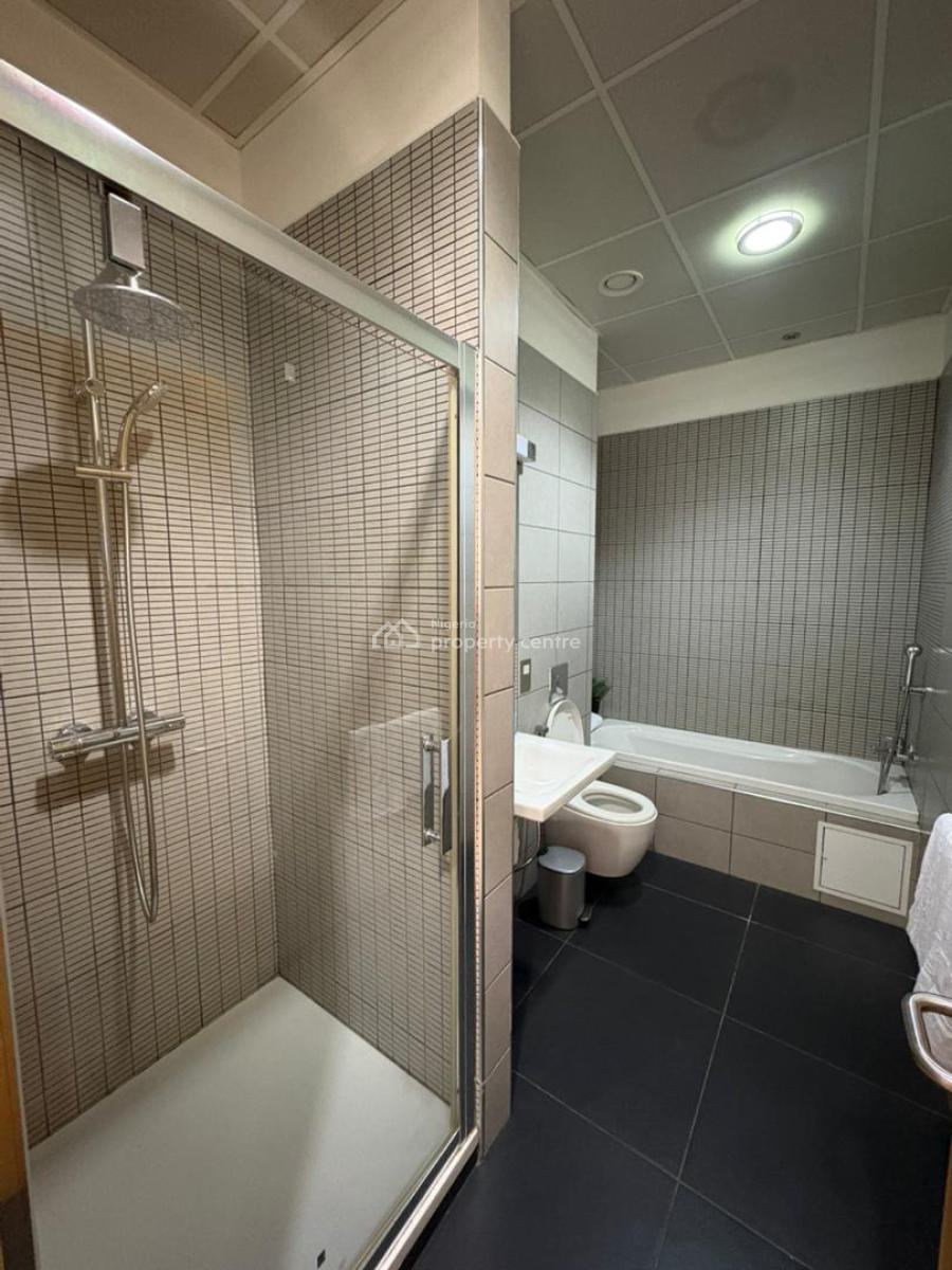 Stunning 3-bedroom Apartment with Balcony & Stunning Views, Ikoyi, Lagos, Flat / Apartment Short Let