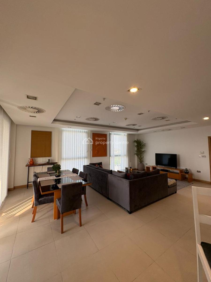 Stunning 3-bedroom Apartment with Balcony & Stunning Views, Ikoyi, Lagos, Flat / Apartment Short Let