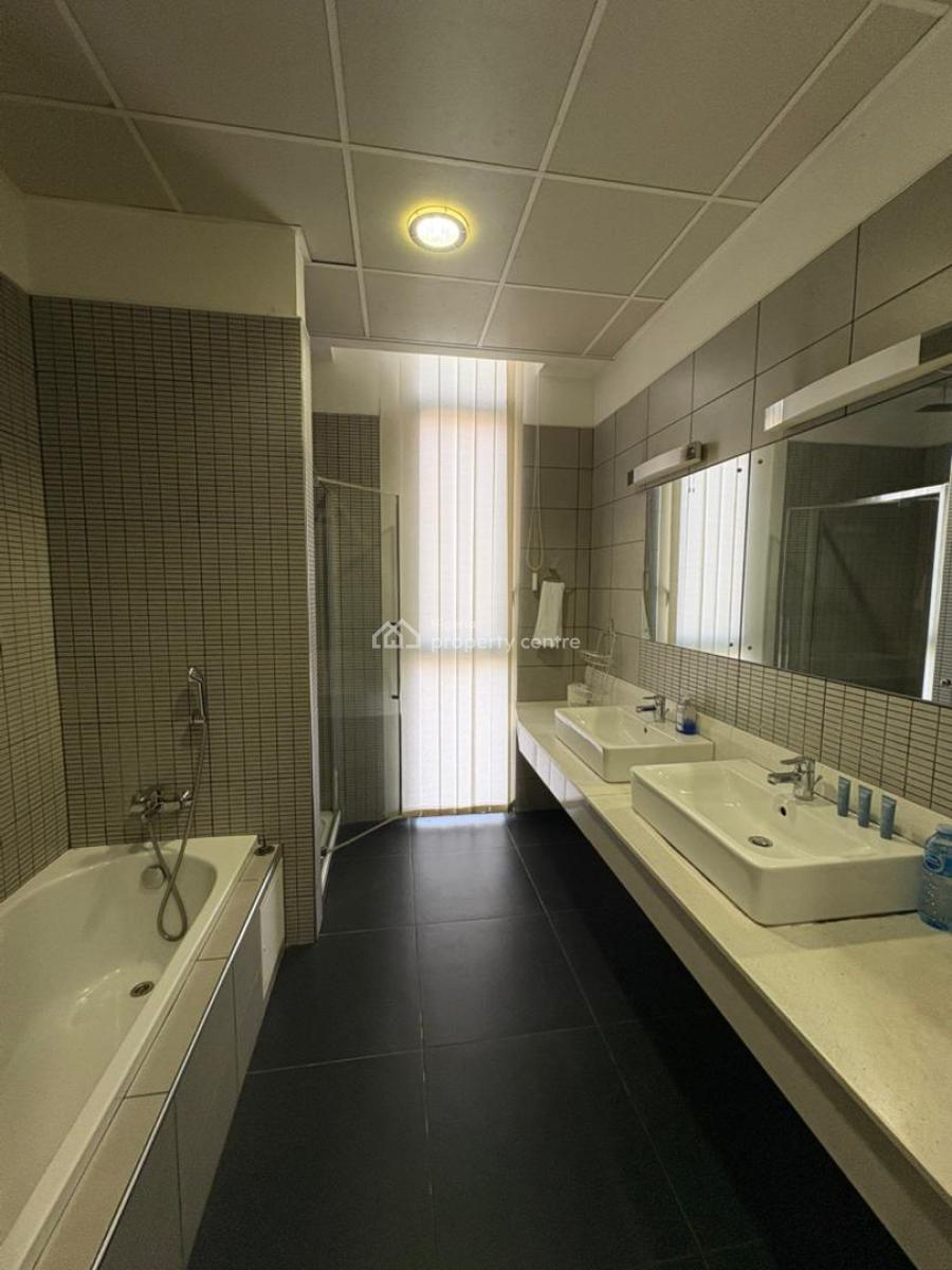 Stunning 3-bedroom Apartment with Balcony & Stunning Views, Ikoyi, Lagos, Flat / Apartment Short Let