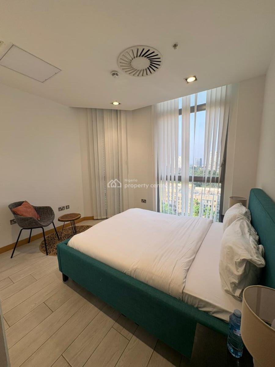 Stunning 3-bedroom Apartment with Balcony & Stunning Views, Ikoyi, Lagos, Flat / Apartment Short Let