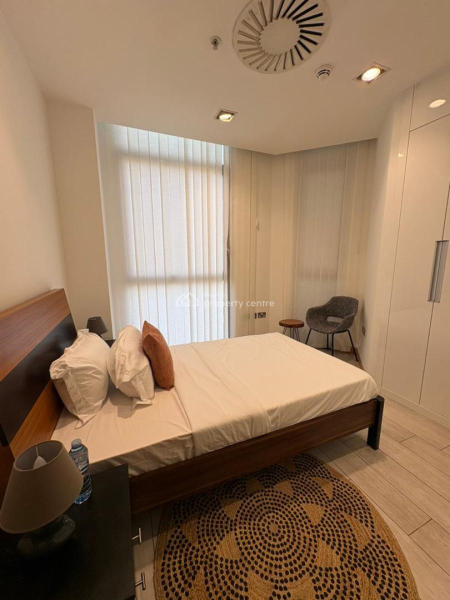 Stunning 3-bedroom Apartment with Balcony & Stunning Views, Ikoyi, Lagos, Flat / Apartment Short Let