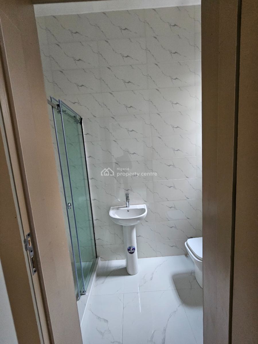 3 Bedroom Apartment in a Secure Estate., Lagos, Omole Phase 1, Ikeja, Lagos, Flat / Apartment for Sale