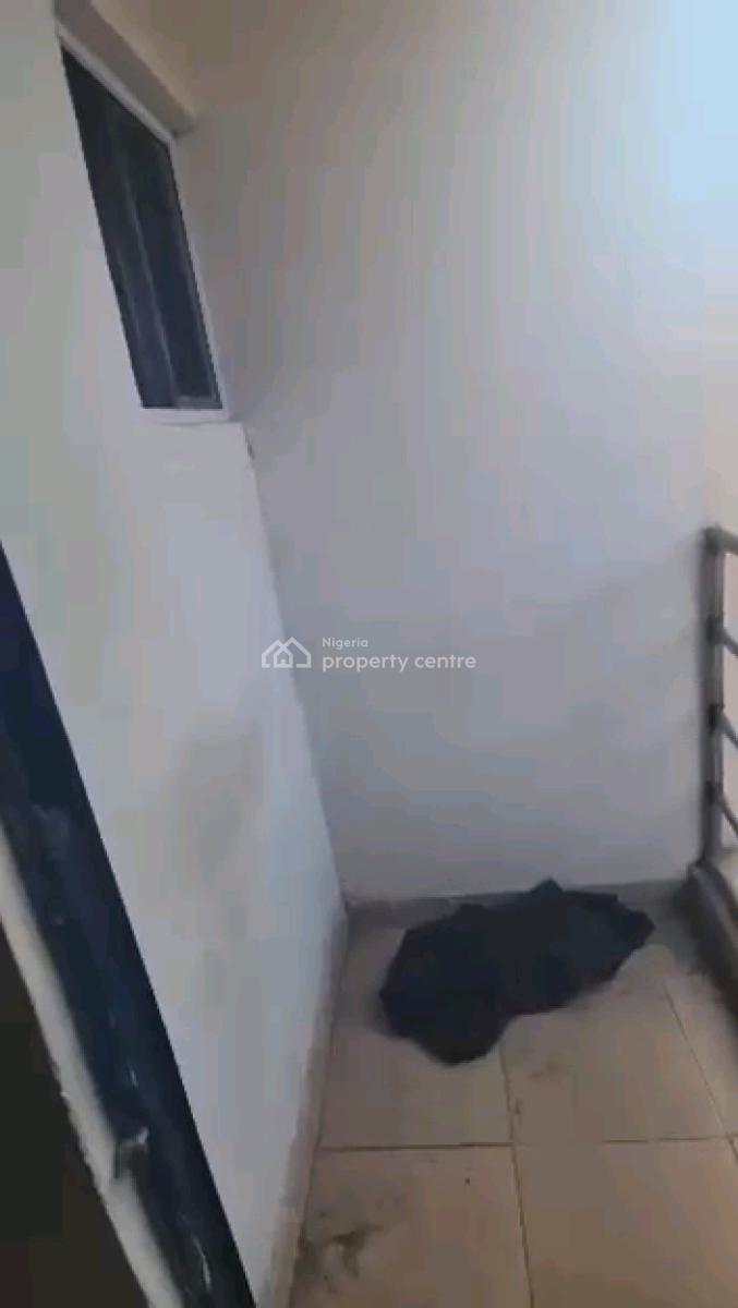 a Relatively New and Decent Roomself Contain, Upstairs, Off Market Street, Shomolu, Lagos, Self Contain (single Rooms) for Rent