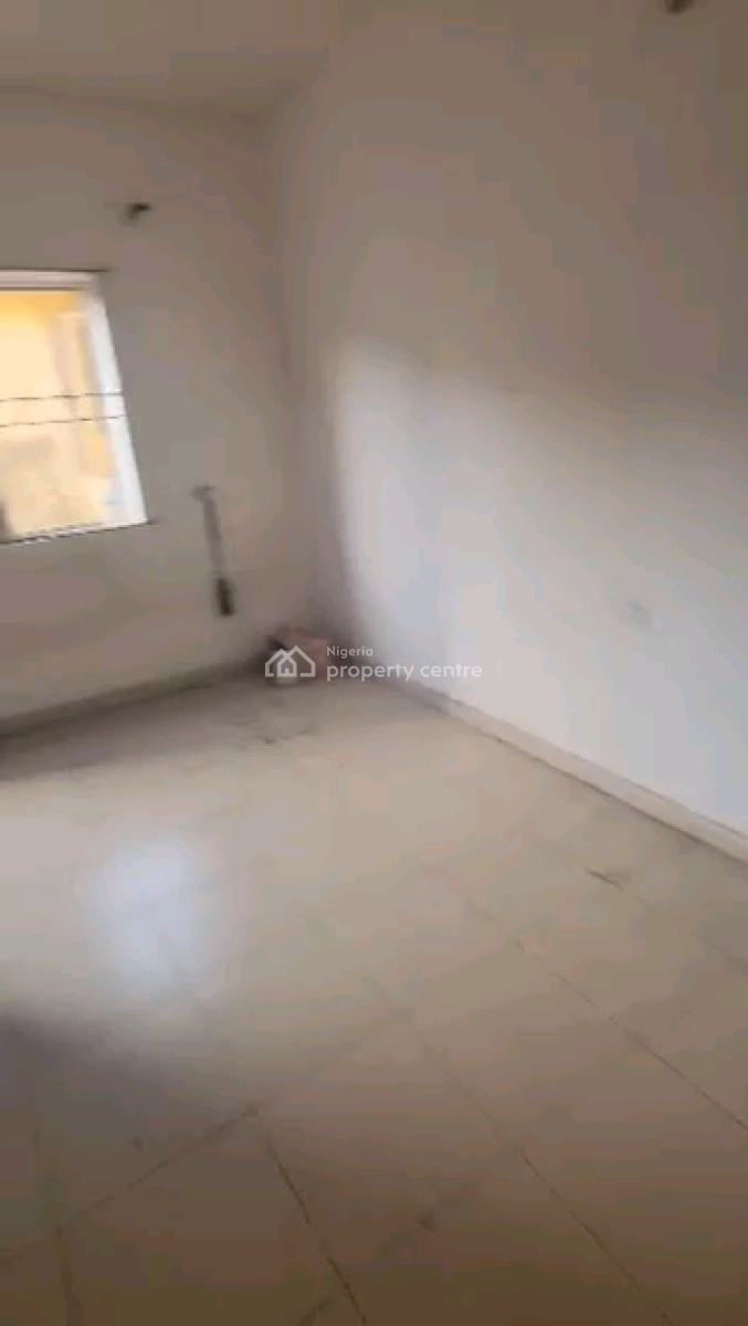 a Relatively New and Decent Roomself Contain, Upstairs, Off Market Street, Shomolu, Lagos, Self Contain (single Rooms) for Rent