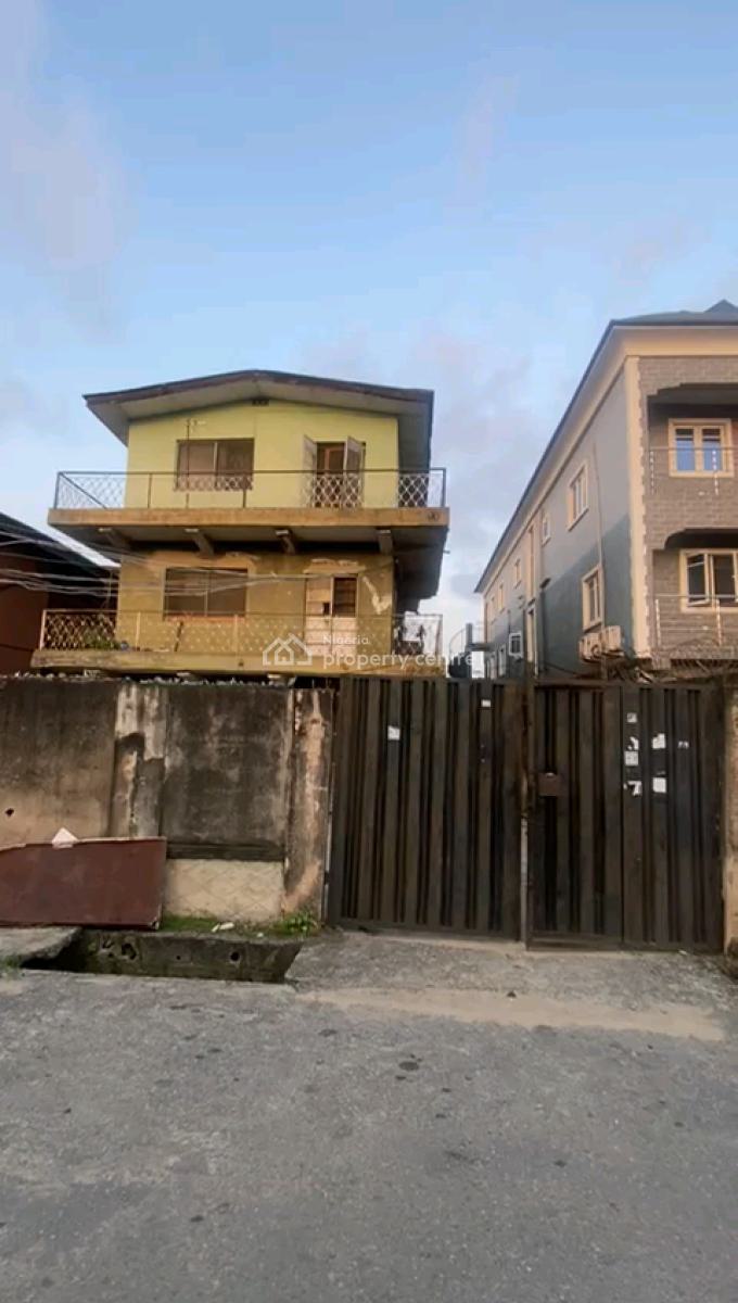 Demolishable Building (6 Units 2 Bedroom Flat) on Dry Land, Alh Jimoh Oladehinde, Ifako, Gbagada, Lagos, Block of Flats for Sale