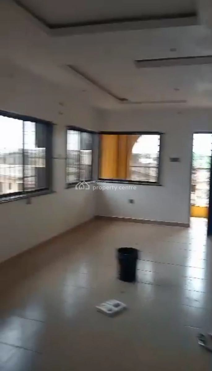 Newly Renovated 2bedroom Flat in a Good Location, Iyana Ipaja, Iyana Ipaja, Ipaja, Lagos, Flat / Apartment for Rent