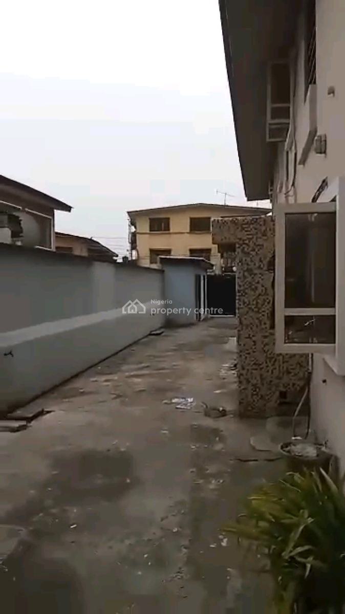 3 Bedroom Duplex, Mende, Maryland, Lagos, Flat / Apartment for Rent