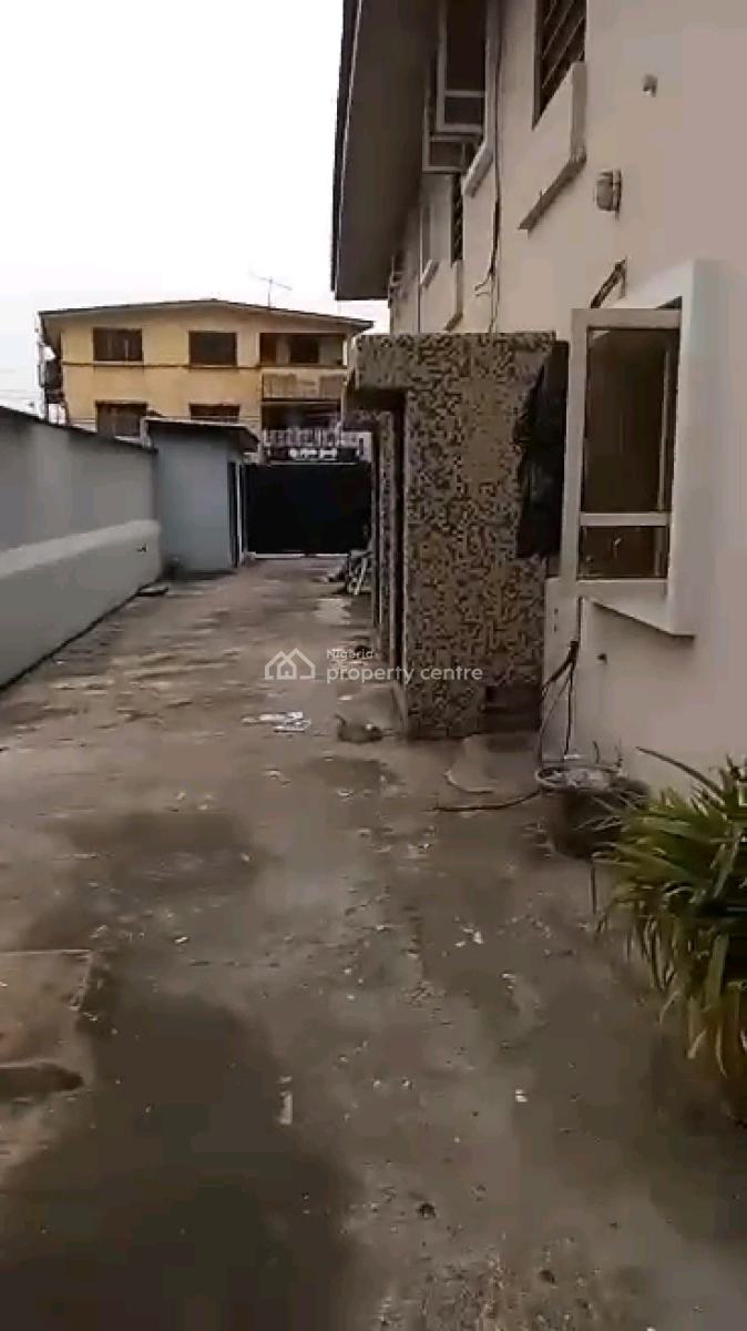 3 Bedroom Duplex, Mende, Maryland, Lagos, Flat / Apartment for Rent