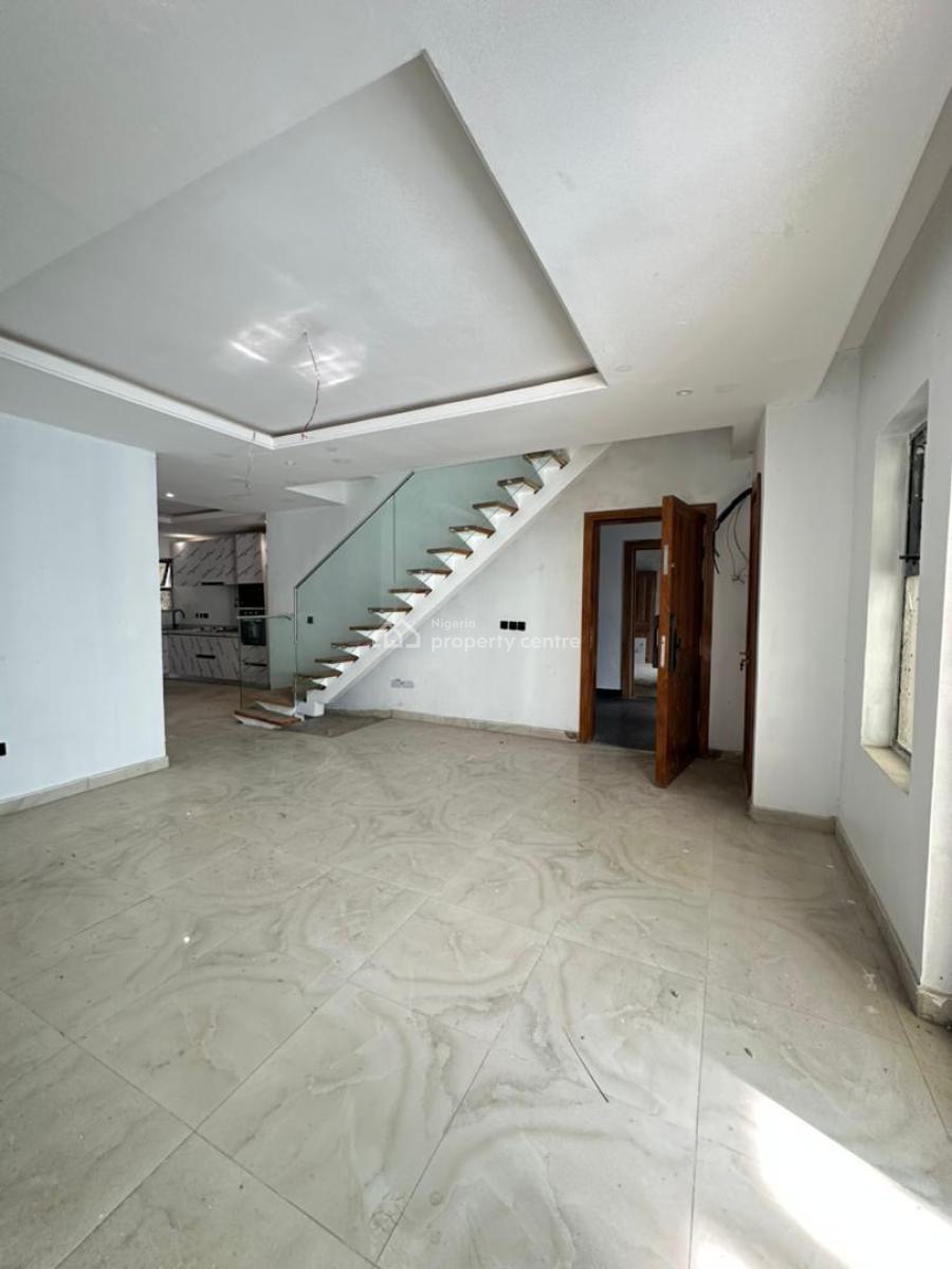 Exquisite 2 Bedroom Masionette Penthouse with a Pool, Gym and Bq, Lekki Phase 1, Lekki, Lagos, Flat / Apartment for Sale