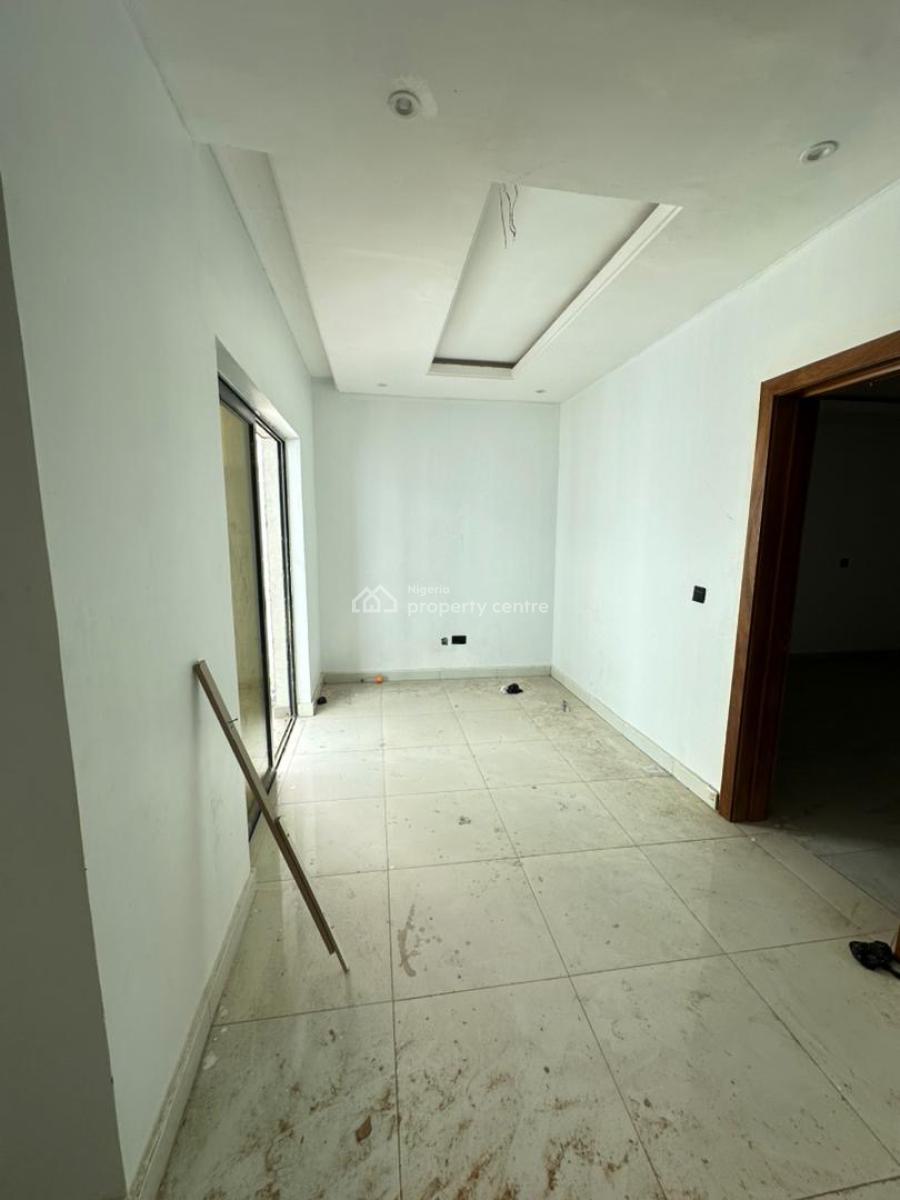 Exquisite 2 Bedroom Masionette Penthouse with a Pool, Gym and Bq, Lekki Phase 1, Lekki, Lagos, Flat / Apartment for Sale