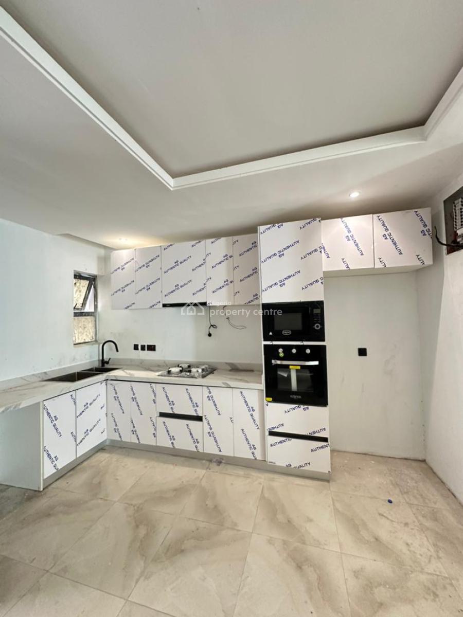 Exquisite 2 Bedroom Masionette Penthouse with a Pool, Gym and Bq, Lekki Phase 1, Lekki, Lagos, Flat / Apartment for Sale