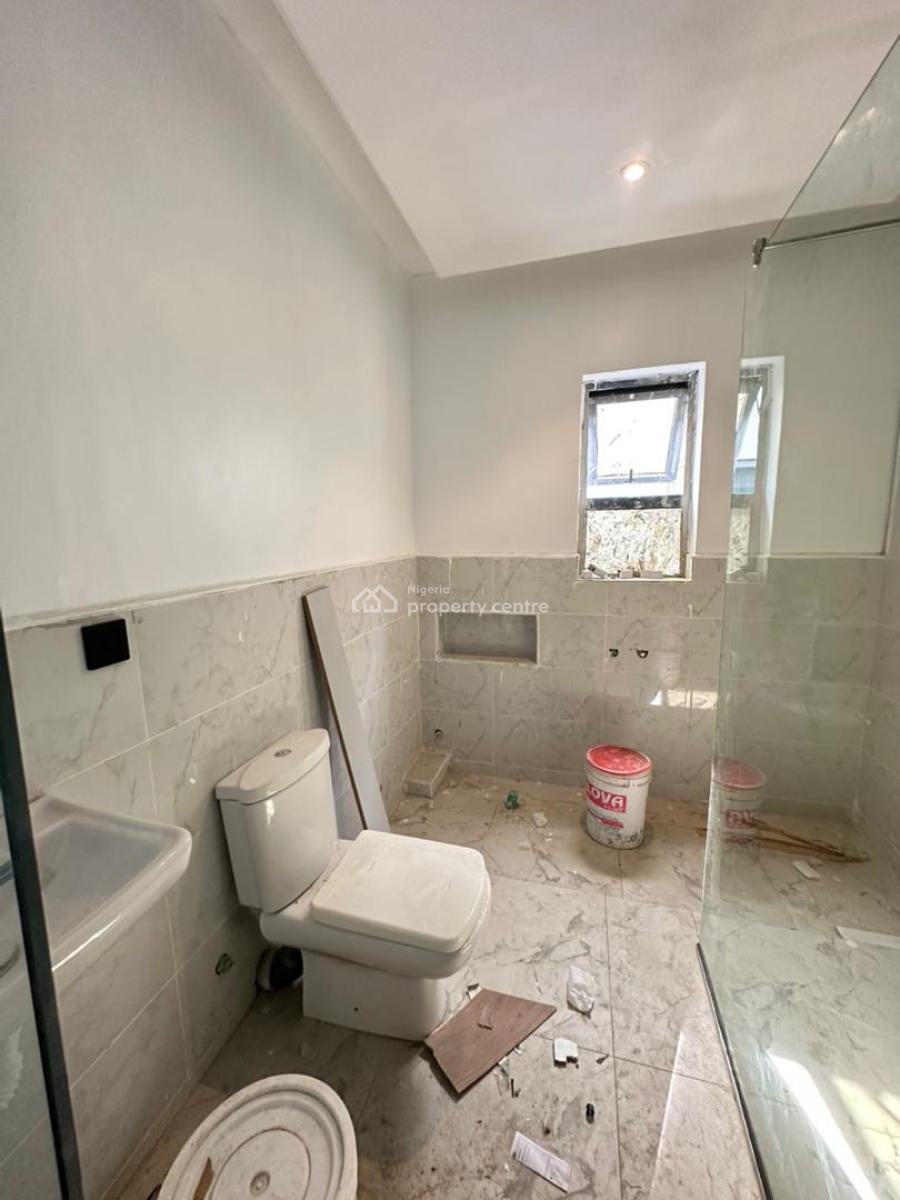 Exquisite 2 Bedroom Masionette Penthouse with a Pool, Gym and Bq, Lekki Phase 1, Lekki, Lagos, Flat / Apartment for Sale