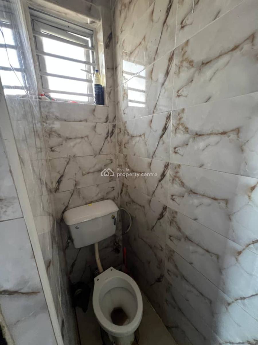 Spacious Bq, in Estate, Orchid Road, Lekki, Lagos, Self Contain (single Rooms) for Rent