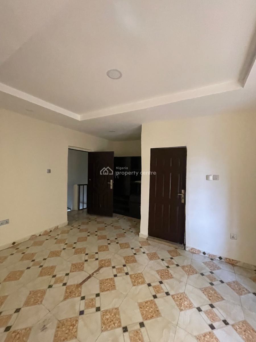 3 Bedroom Duplex in an Estate, Silverland Estate, Sangotedo, Ajah, Lagos, Terraced Duplex for Rent