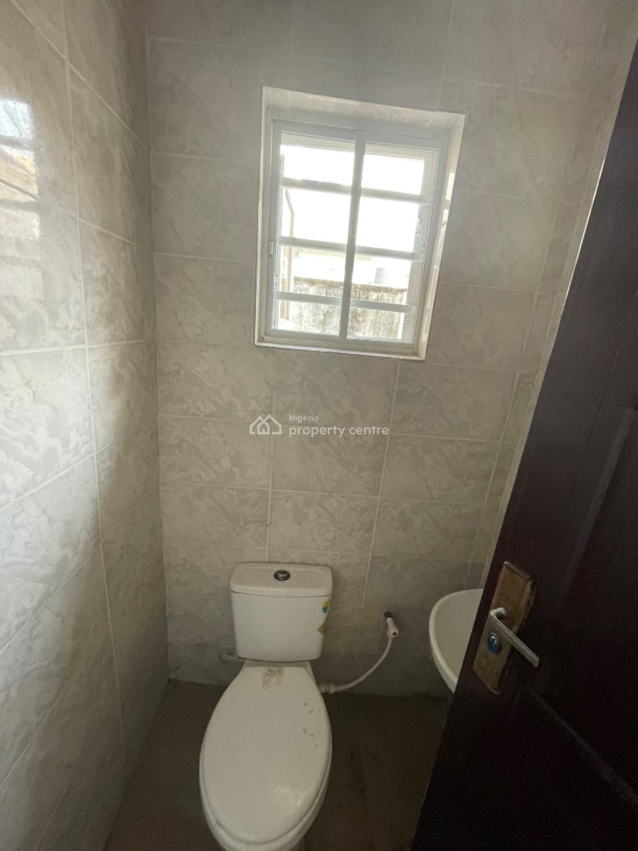 3 Bedroom Duplex in an Estate, Silverland Estate, Sangotedo, Ajah, Lagos, Terraced Duplex for Rent