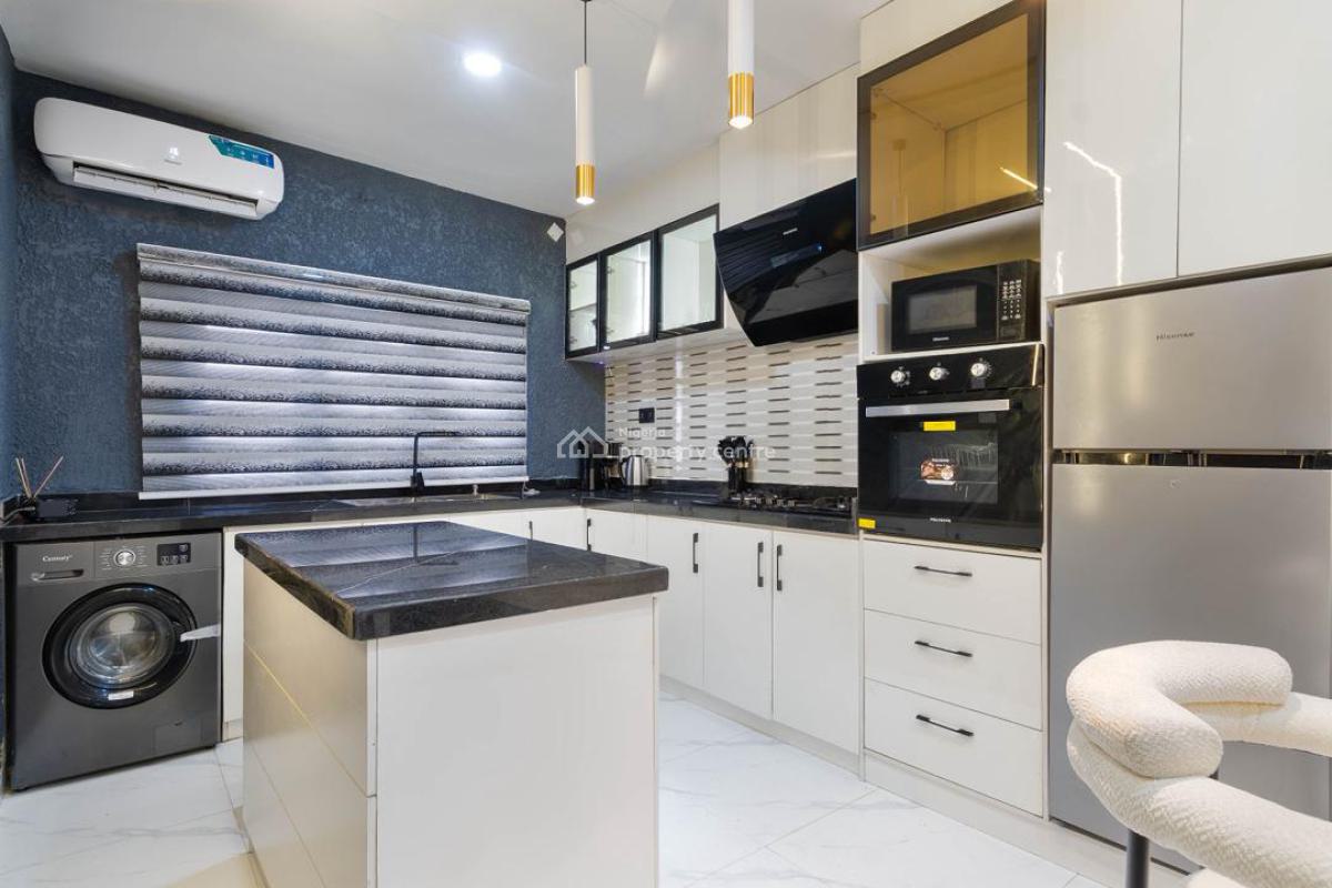 Luxury 2 Bedroom Luxury Apartment with Snooker, Ps5, Gym, Lekki Phase 1, Lekki, Lagos, Flat / Apartment Short Let
