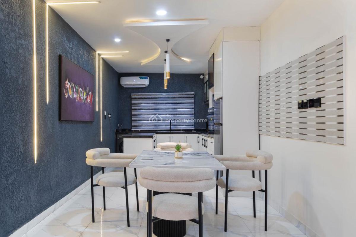 Luxury 2 Bedroom Luxury Apartment with Snooker, Ps5, Gym, Lekki Phase 1, Lekki, Lagos, Flat / Apartment Short Let