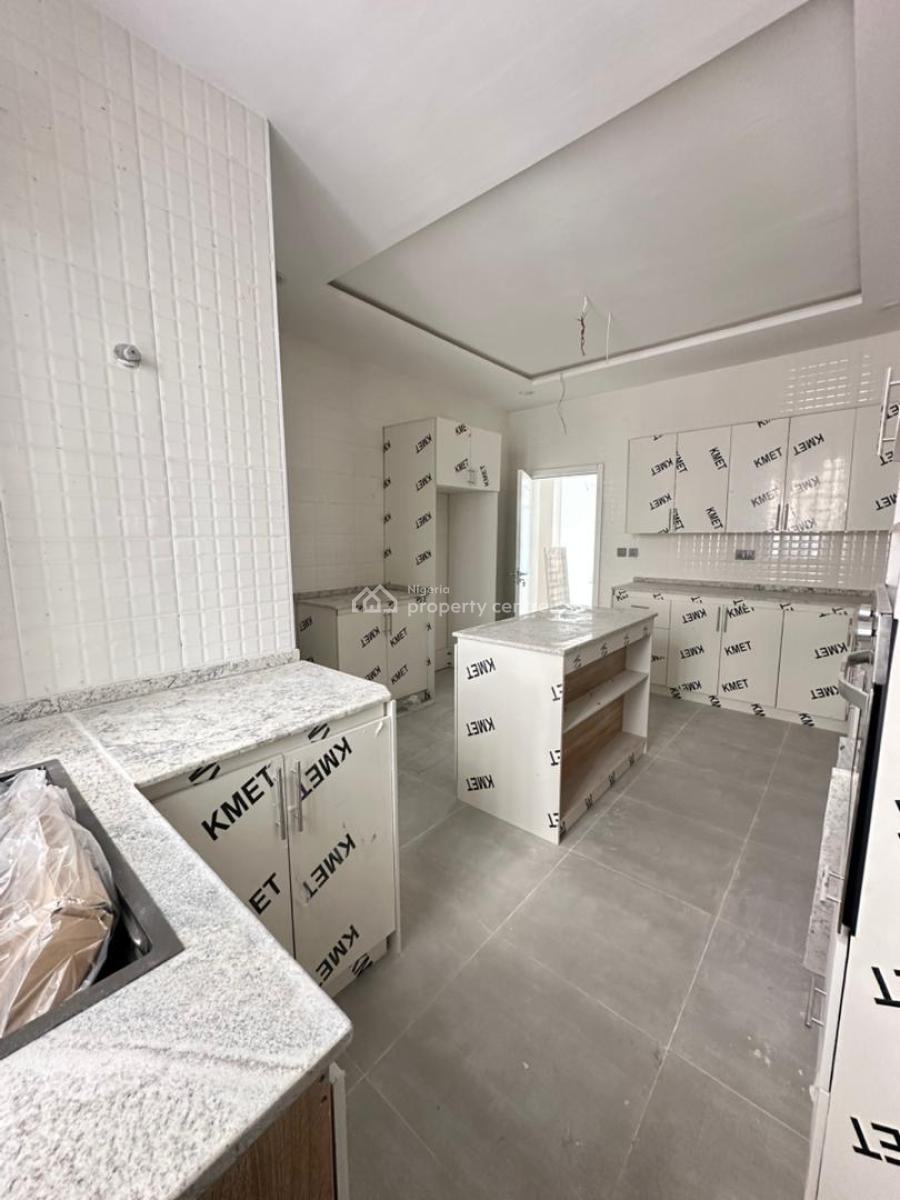 Spacious Luxury 3 Bedroom Penthouse in a Secure and Serene Environment, Lekki Phase 1, Lekki, Lagos, House for Sale