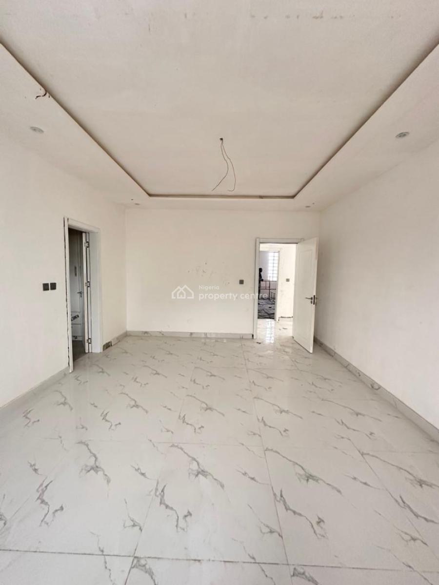 Spacious Luxury 3 Bedroom Penthouse in a Secure and Serene Environment, Lekki Phase 1, Lekki, Lagos, House for Sale