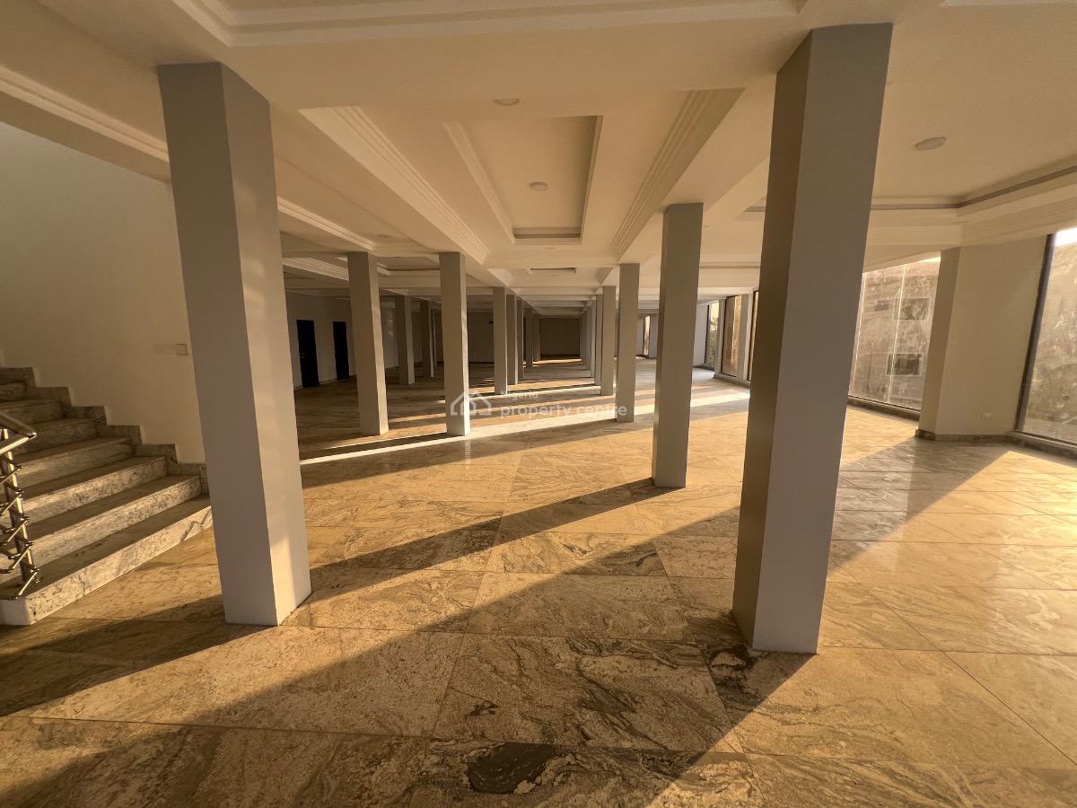 Commercial Plaza Wuse 2, Directly Opposite Burger King, Wuse 2, Abuja, Plaza / Complex / Mall for Sale