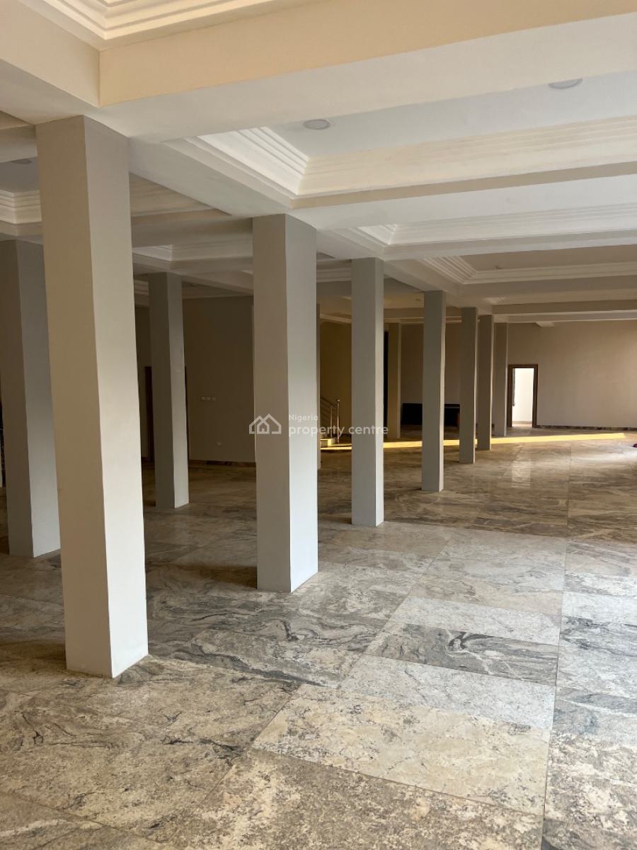 Commercial Plaza Wuse 2, Directly Opposite Burger King, Wuse 2, Abuja, Plaza / Complex / Mall for Sale