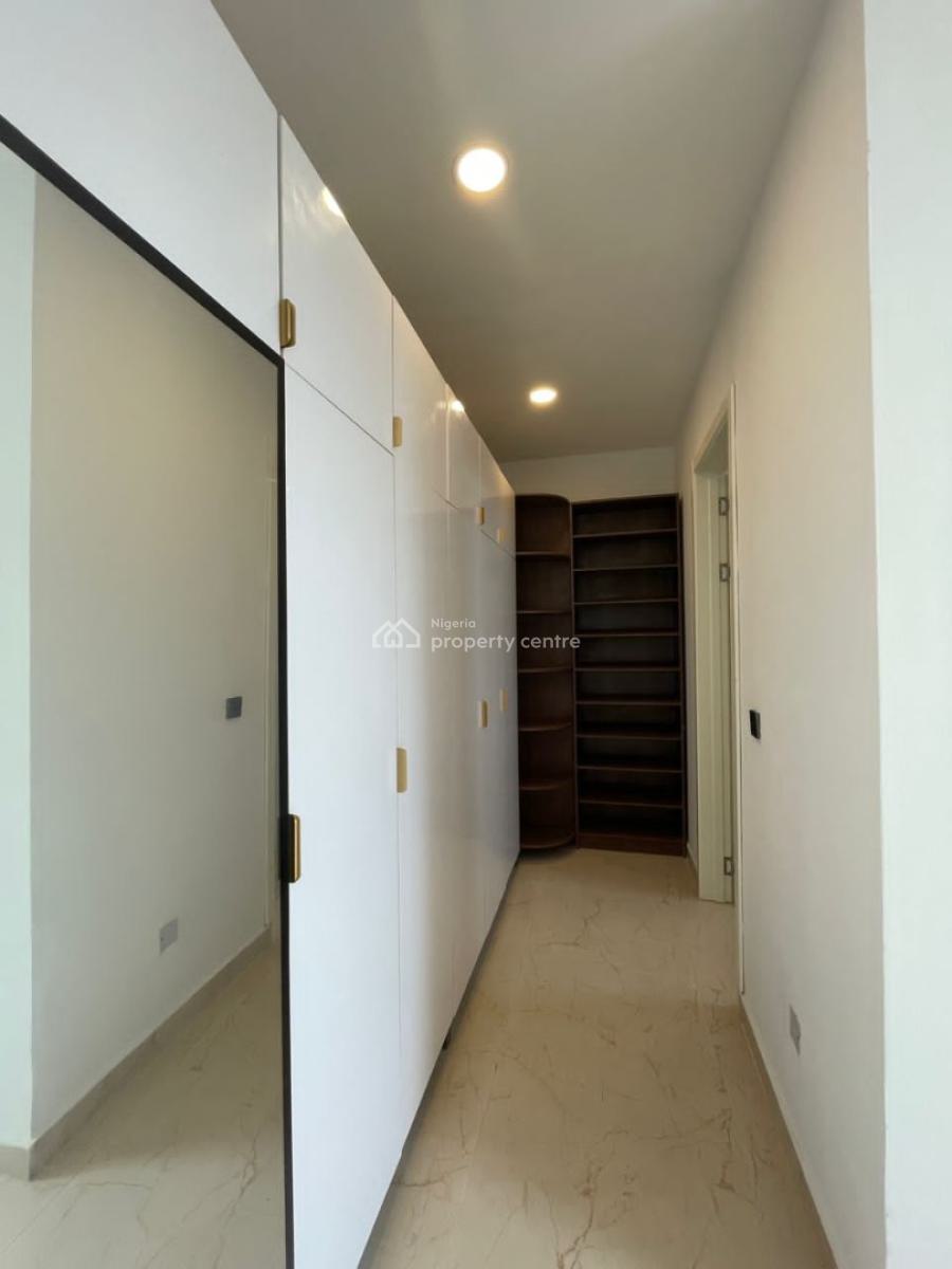 Aesthetically Pleasing 4 Bedroom Penthouse with Swimming Pool, Lekki Phase 1, Lekki, Lagos, House for Sale
