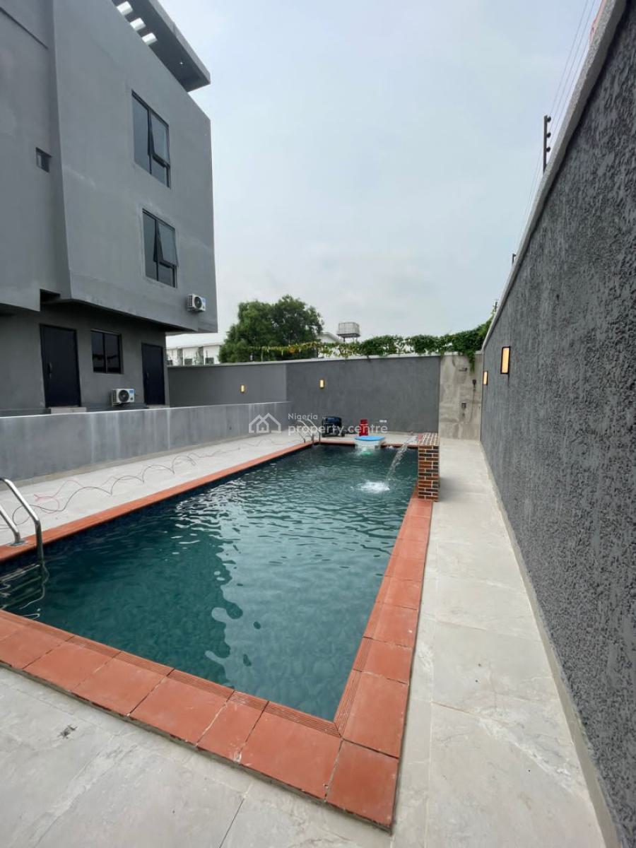 Aesthetically Pleasing 4 Bedroom Penthouse with Swimming Pool, Lekki Phase 1, Lekki, Lagos, House for Sale