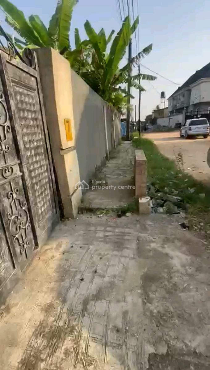 Bare-land Measuring  652.938 Sqmtrs Fenced N Gated, Kehinde Ogunnisi Street, Ifako, Gbagada, Lagos, Mixed-use Land for Sale