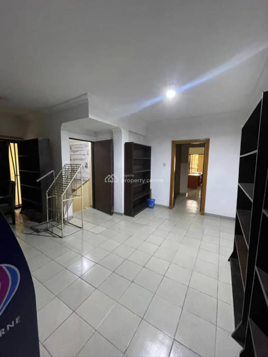 Spacious 3bedroom Apartment, Lekki Phase 1, Lekki, Lagos, Flat / Apartment for Rent