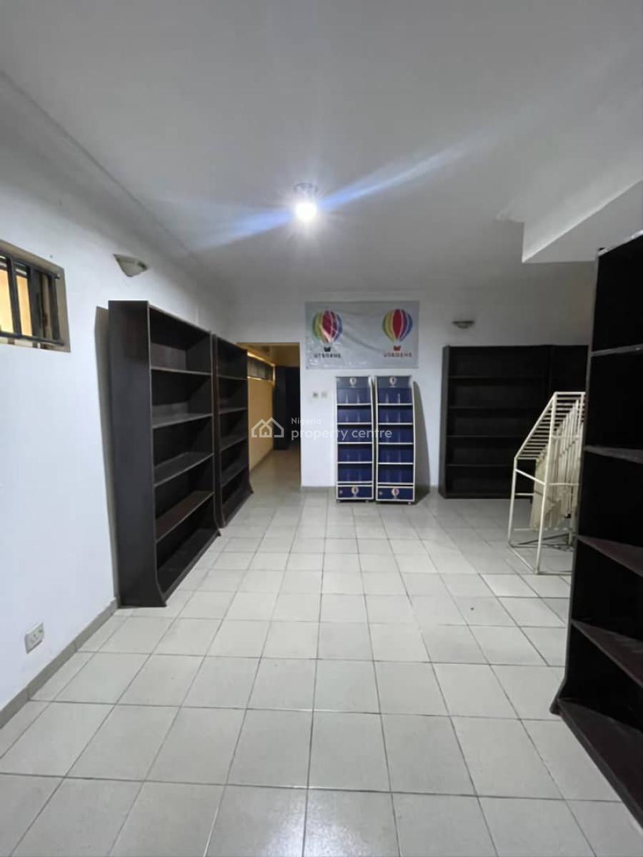 Spacious 3bedroom Apartment, Lekki Phase 1, Lekki, Lagos, Flat / Apartment for Rent