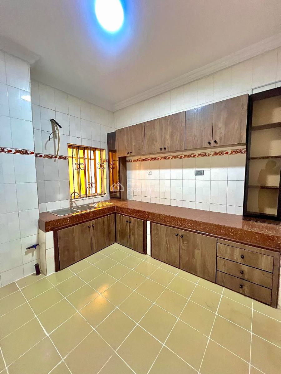 Spacious 2-bedroom Apartment in a Gated Estate, Oniru, Victoria Island (vi), Lagos, Flat / Apartment for Rent