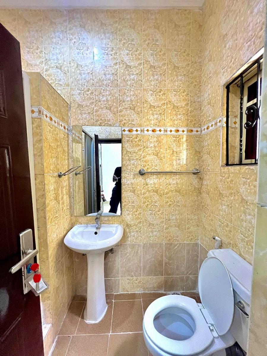 Spacious 2-bedroom Apartment in a Gated Estate, Oniru, Victoria Island (vi), Lagos, Flat / Apartment for Rent