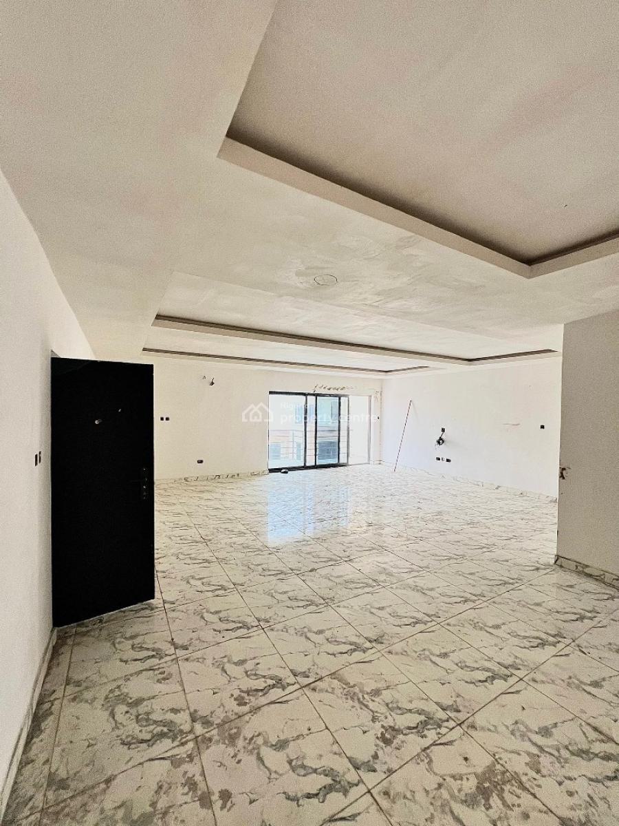 Very Spacious 3-bedroom Penthouse with Elevator, Gym & Swimming Pool, Lekki Phase 1, Lekki, Lagos, Flat / Apartment for Rent