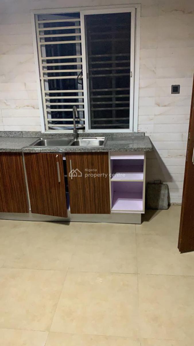 Upper Floor Unit of 2 Bedrooms Serviced Apartment, Ologolo, Lekki Expressway, Lekki, Lagos, Flat / Apartment for Rent