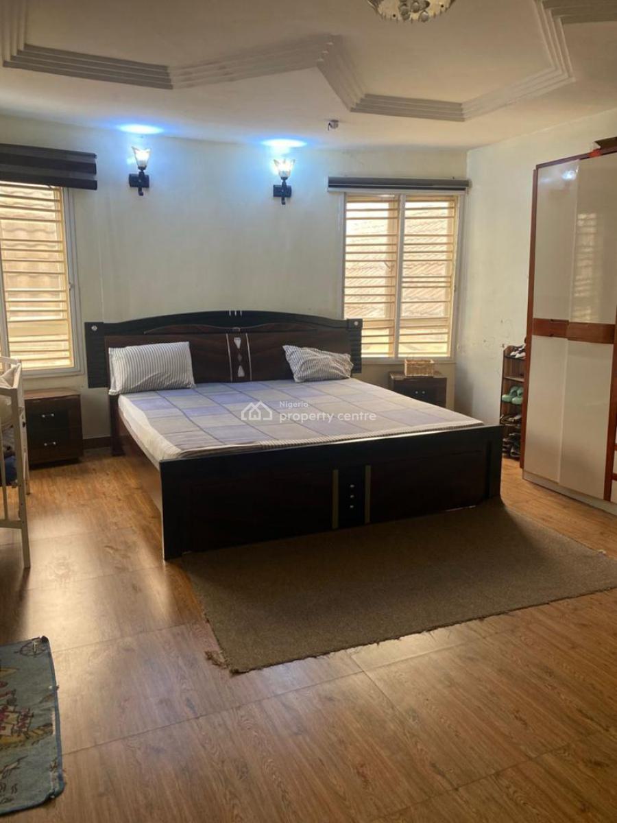 Upper Floor Unit of 2 Bedrooms Serviced Apartment, Ologolo, Lekki Expressway, Lekki, Lagos, Flat / Apartment for Rent