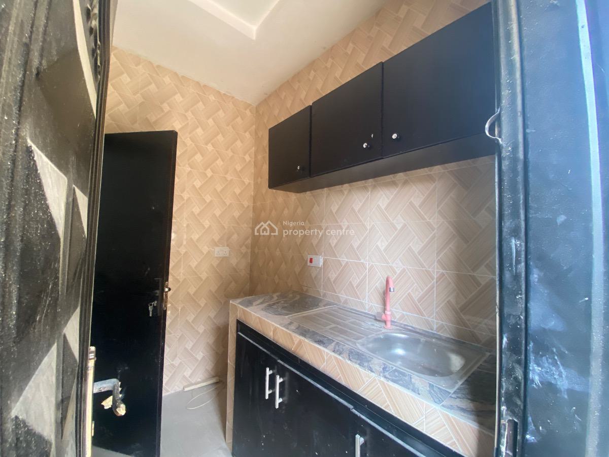 Brand New. 2 Bedroom Flat, Ibeshe, Ikorodu, Lagos, Flat / Apartment for Rent