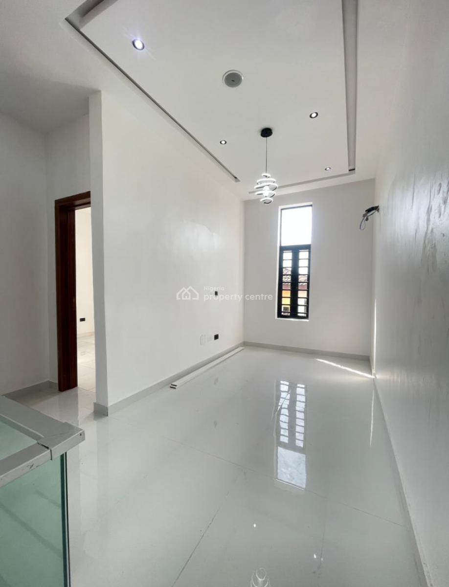 Gorgeous 5 Bedroom Fully Detached Duplex with Swimming Pool & Bq, Ajah, Lagos, Detached Duplex for Sale