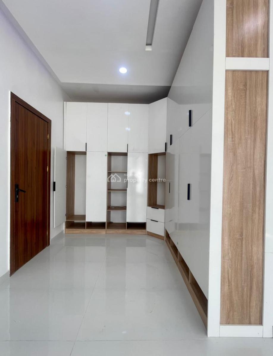 Gorgeous 5 Bedroom Fully Detached Duplex with Swimming Pool & Bq, Ajah, Lagos, Detached Duplex for Sale