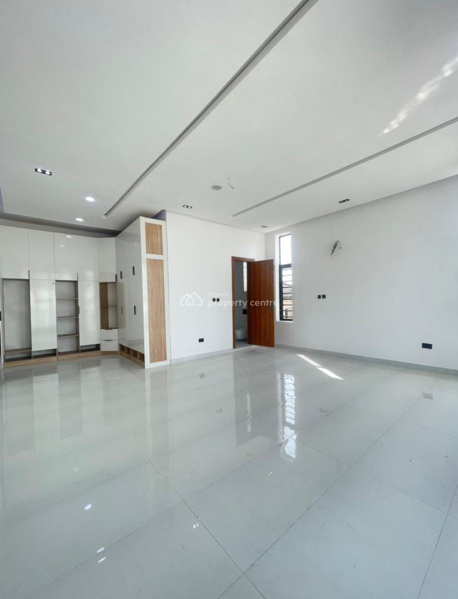 Gorgeous 5 Bedroom Fully Detached Duplex with Swimming Pool & Bq, Ajah, Lagos, Detached Duplex for Sale