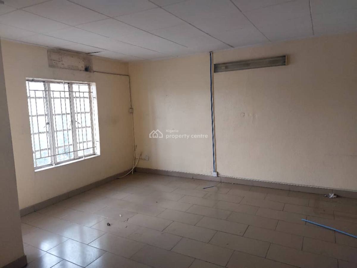 2 Wings of 4 Bedroom Detached Houses, Secured Environment, Ilupeju, Lagos, Detached Duplex for Rent