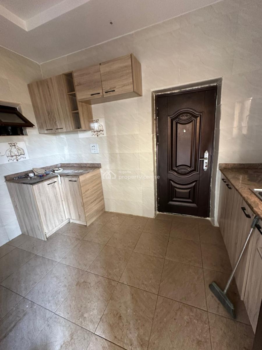 Well Finished 2 Bedroom Flat, Nnpc Estate, Life Camp, Abuja, Flat / Apartment for Rent