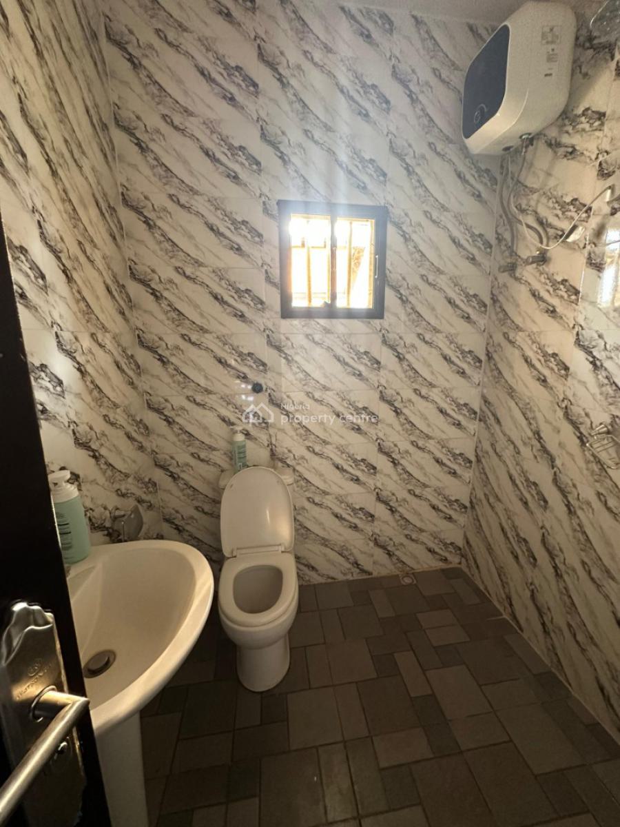 Well Finished 2 Bedroom Flat, Nnpc Estate, Life Camp, Abuja, Flat / Apartment for Rent