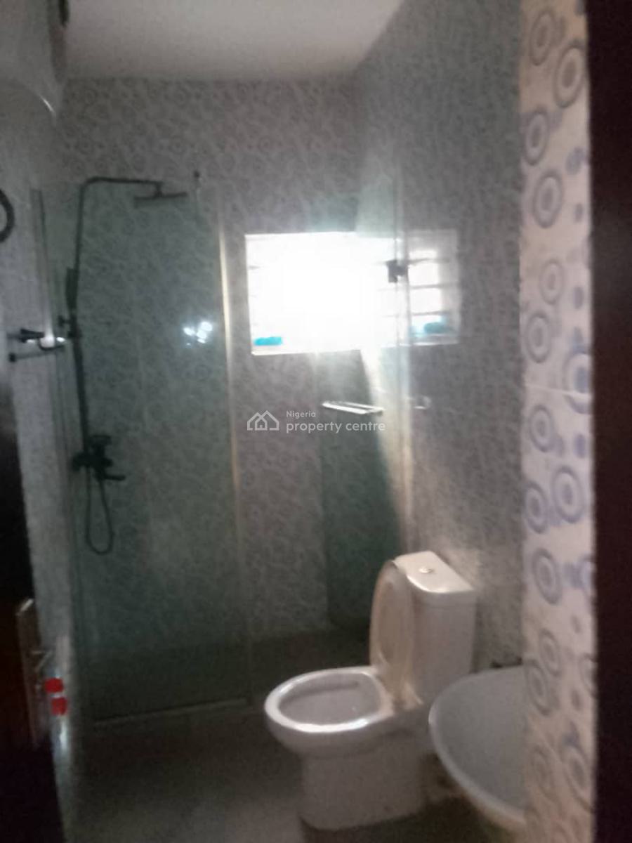 Clean and Spacious 3 Bedroom Flat, Mobil Road Ajah Ilaje., Lekki, Lagos, House for Rent