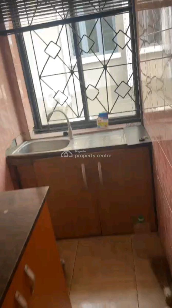 Standard and Executive Mini Flat, Alagomeji, Yaba, Lagos, Mini Flat (room and Parlour) for Rent