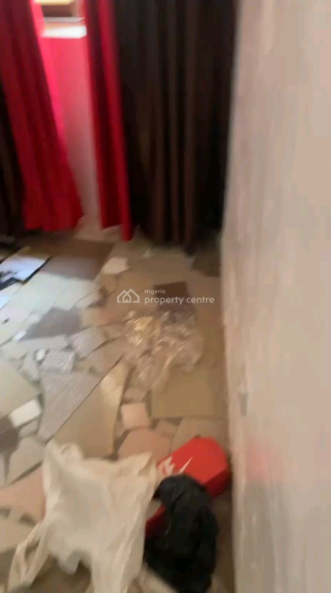 Standard and Executive Mini Flat, Alagomeji, Yaba, Lagos, Mini Flat (room and Parlour) for Rent