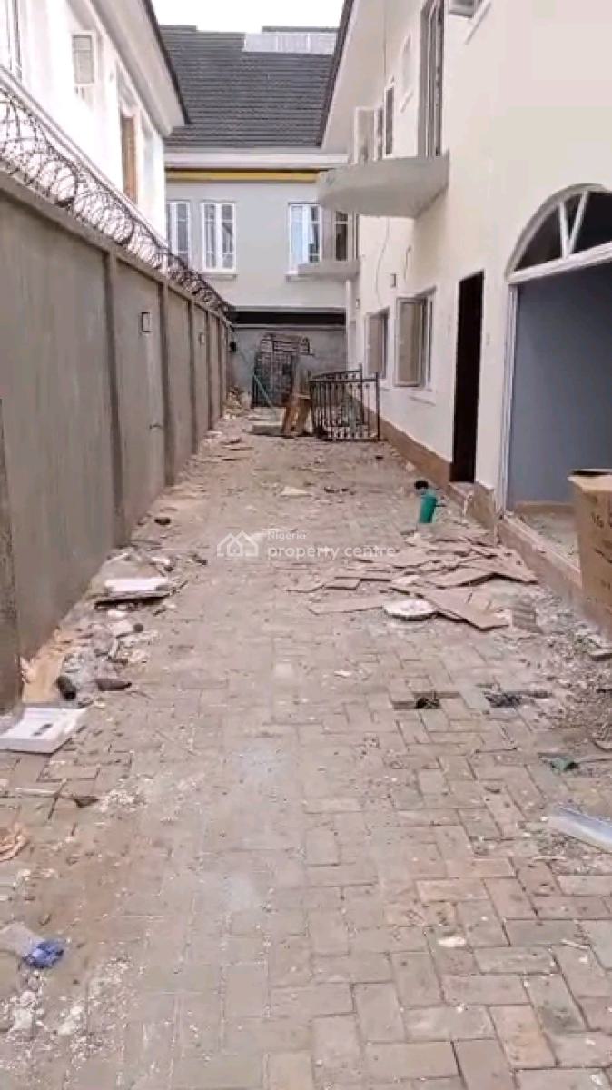 Standard 3 Bedroom Flat, Atunrase Estate, Gbagada, Lagos, Flat / Apartment for Rent