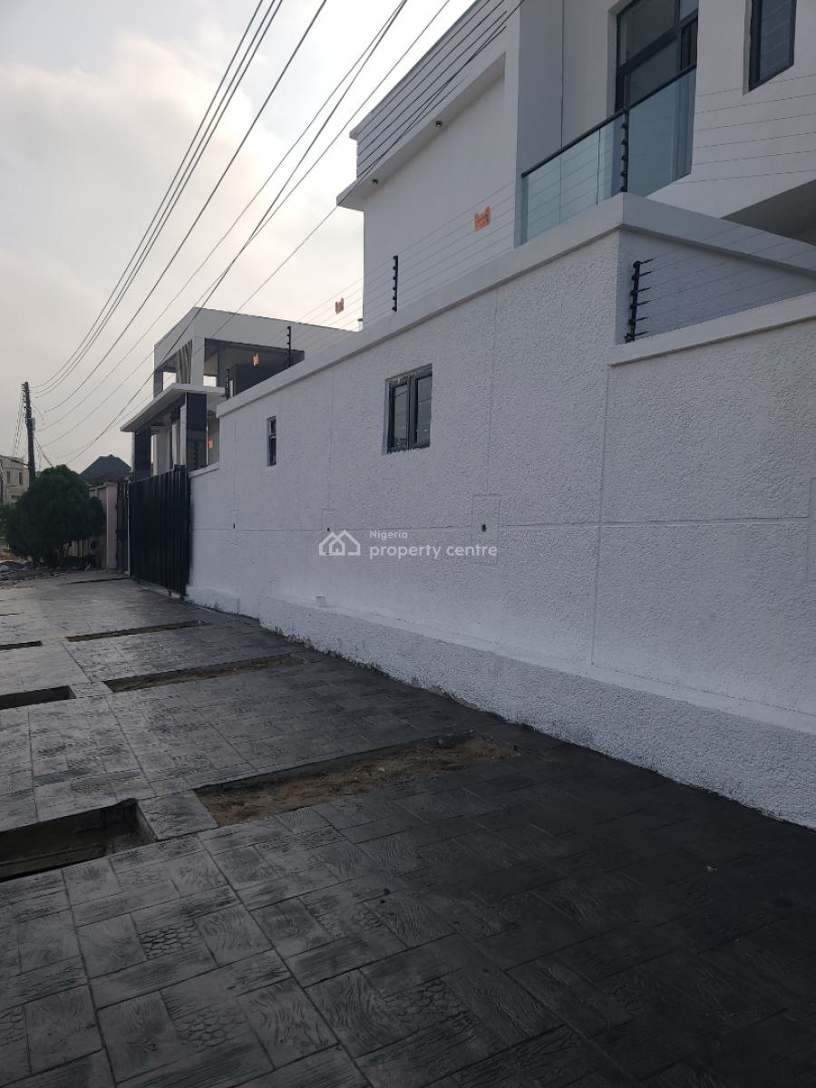 Beautiful Luxury 2 Bedroom +bq in a Btful Estate with 24 Hours Lt.., Lekki Peninsula Scheme 2 Estate,  Abraham Adesanya Ajah Lekki Lagos, Ajiwe, Ajah, Lagos, Terraced Duplex for Sale